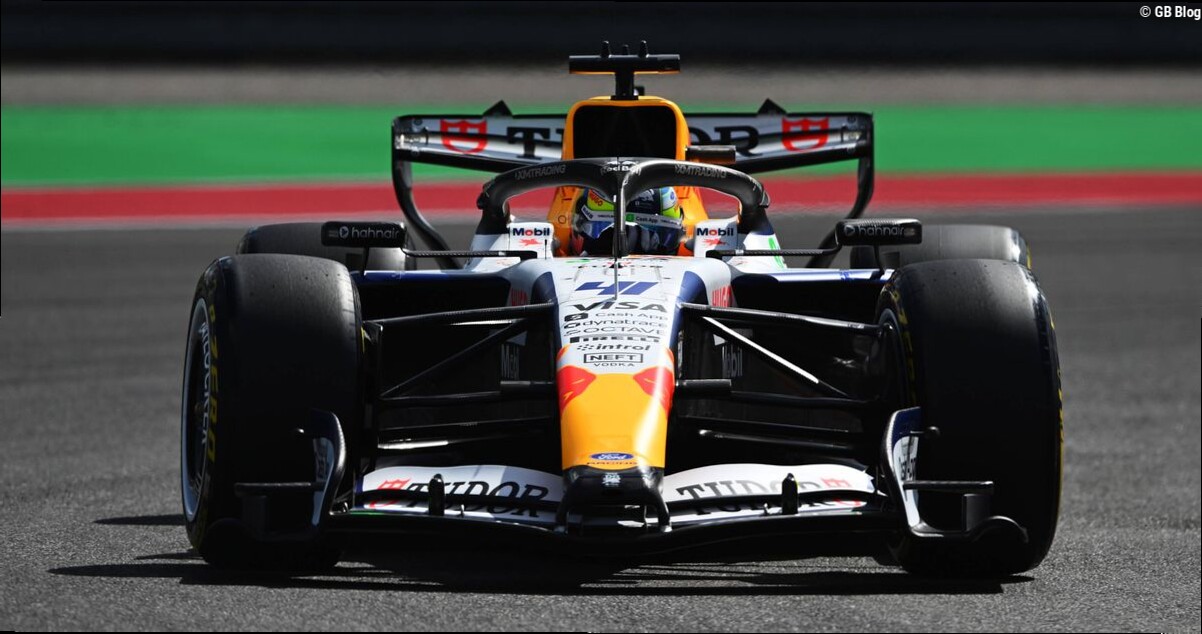 Lindblad lacht om klachten Verstappen: Is Max dan een ouwe lul?