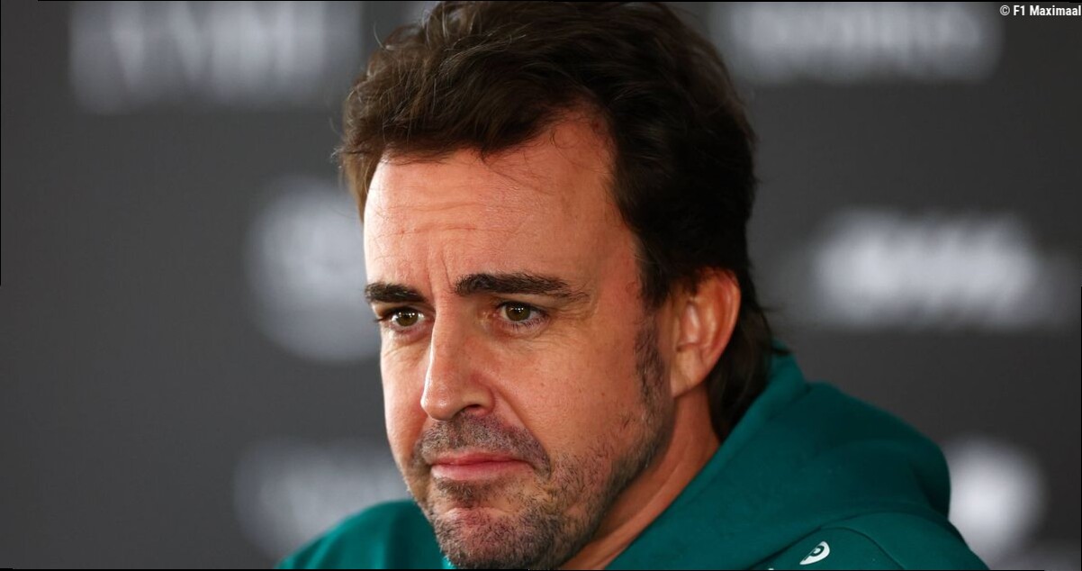 Alonso brandt ervaren Formule 1-collega af: "Niveau is heel laag, zoals je aan hem ziet"