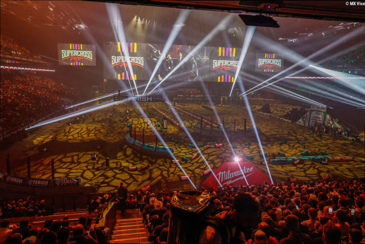 PARIS SX: FOUR WEEKS TO GO !