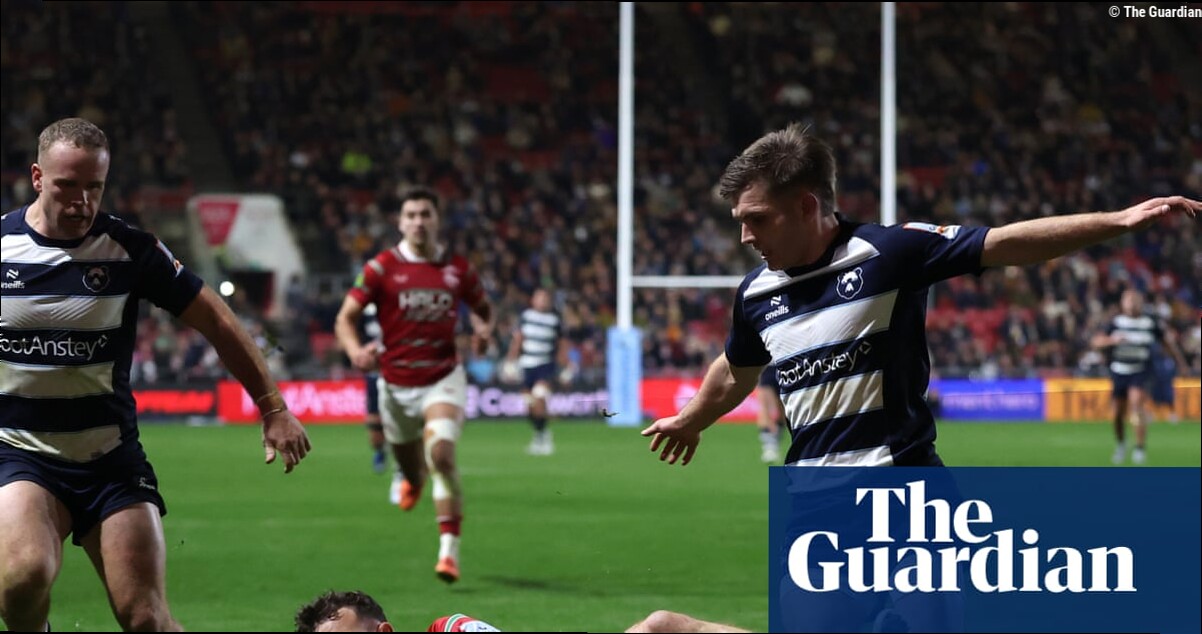 Searle makes difference as Leicester battle to Prem top spot at Bristol